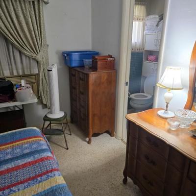 Sale Photo Thumbnail #179
