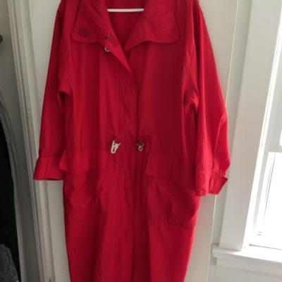 Women’s Coats/ Jackets (rain)