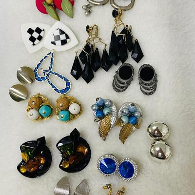 Vintage Fashion Earrings