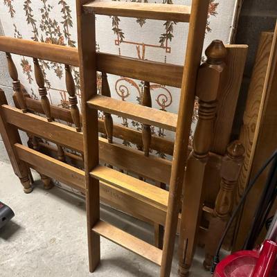 Sale Photo Thumbnail #144: Ladder for bunk beds