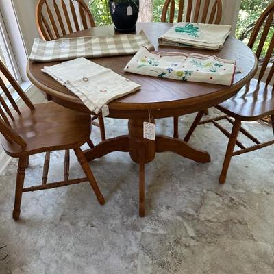 Sale Photo Thumbnail #154: Round pedestal table with chairs