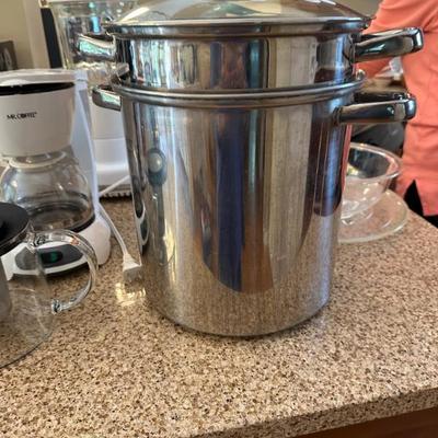 Sale Photo Thumbnail #172: Stock pot