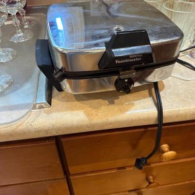 Sale Photo Thumbnail #19: Waffle maker
