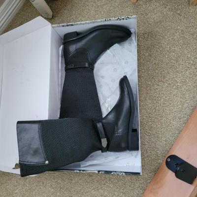 Sale Photo Thumbnail #117