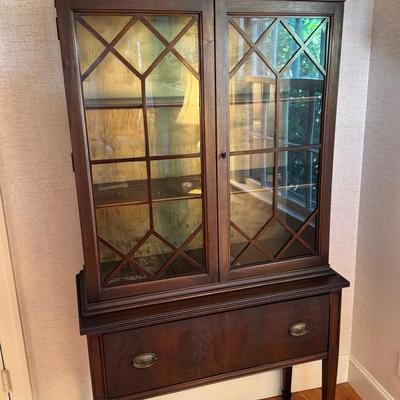 Federal Style China/Curio Cabinet 