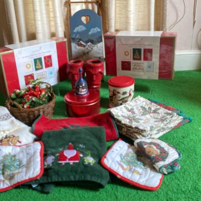 Christmas In July Lot
