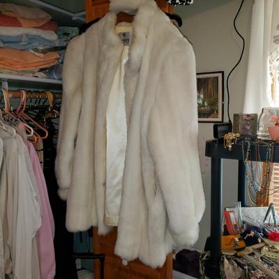 Sale Photo Thumbnail #33