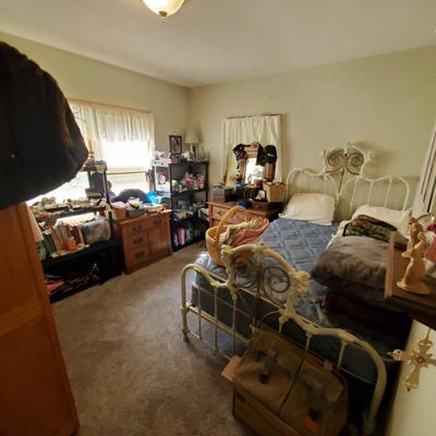 Sale Photo Thumbnail #164