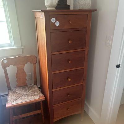 CHERRY LINGERIE CHEST
