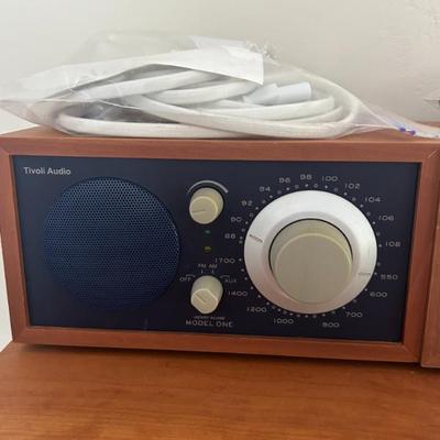1 of 3 Tivoli Radioa