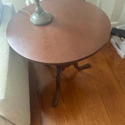 19THC PINE SLIPPER FOOT TEA TABLE