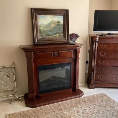 Sale Photo Thumbnail #2: Electric Fireplace