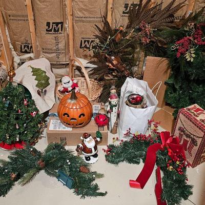 Holiday Decor Mystery Lot
