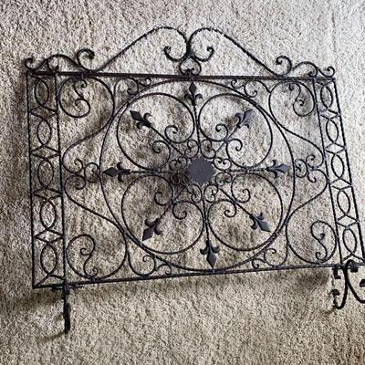 Decorative Black Metal Fireplace Screen