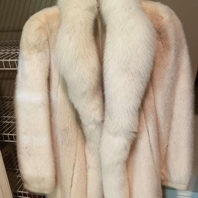 Ladies Dyed Fox Fur Coat with Full Collar, Size Small