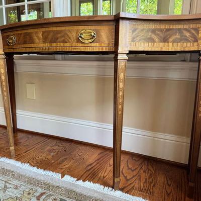 Hepplewhite-Style Inlaid Mahogany Sideboard with Bow Front