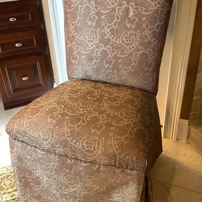 Upholstered Vanity Chair
