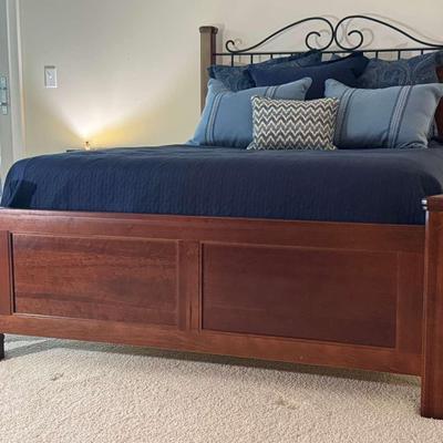 Queen Bed with Mattress, Linens, and Decorative Pillows