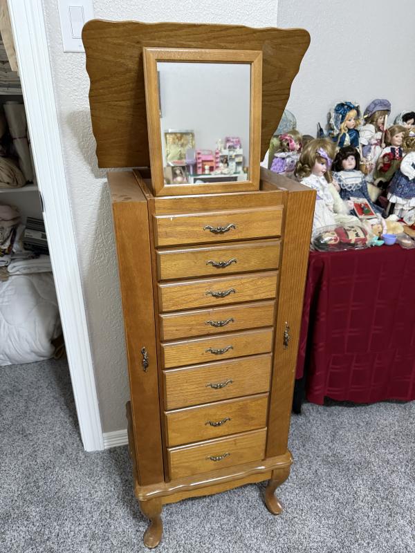 Sale Photo Thumbnail #61