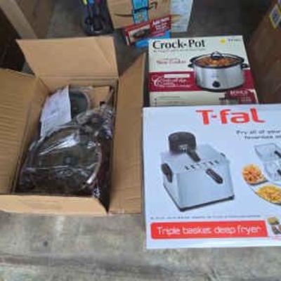 KFA110 T-fal Deep Fryer, Rival Crock Pot & WearEver 10pc Set