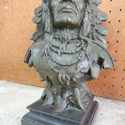 KFA130 - Bronze Bust Of Native American Indian Warrior Chief