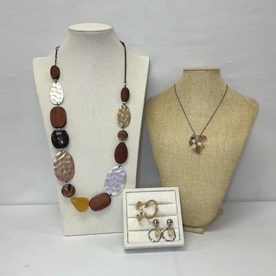Necklaces And Earrings Costume Jewelry 
