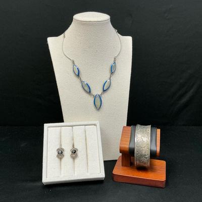 Reversible Necklace, Cuff Bracelet And Earrings