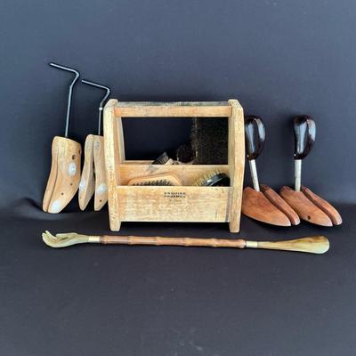 Shoe Shining Assortment