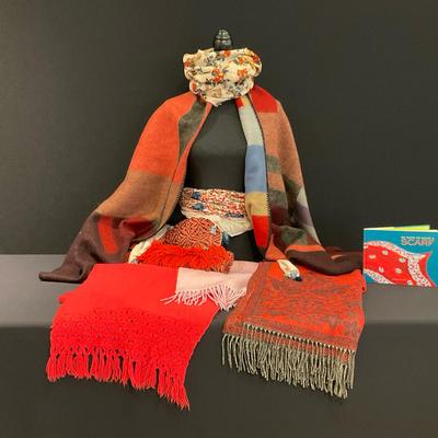 Women’s Autumn Scarves