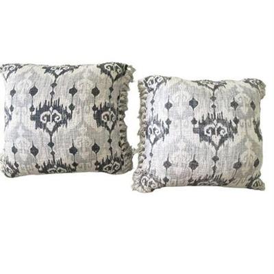 Lot 069 
Decorator Tassel Trimmed Accent Pillows, Pair, Blue and White