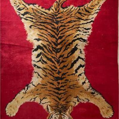 Lot 014   
Moroccan Style Faux Bengal Tiger Area Rug