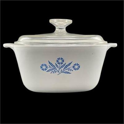 Lot 089   
Corning Ware Blue Cornflower P-13/4-B 1.75 Qt Casserole with Lid
