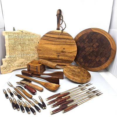 Vintage Wooden Kitchen Utensils Set with Stylish Forks and Coasters