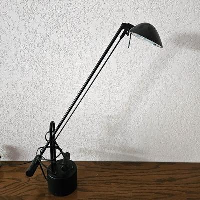  Contemporary Desk Lamp with Adjustable Arm and Metal Shade