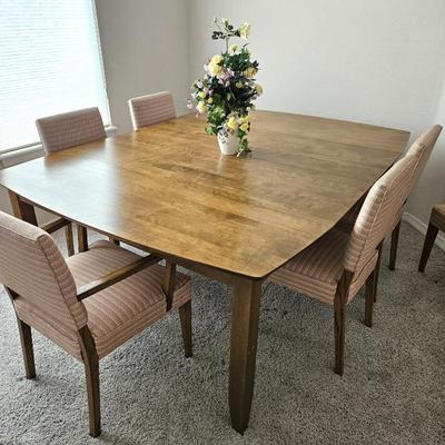  Stylish Solid Wood Dining Table Set with Upholstered Chairs, Includes 2 Leaves- 2009 Set - Great Condition!