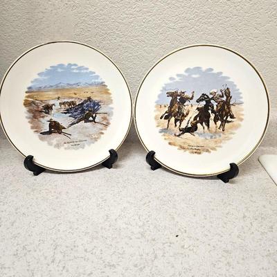  Set of 2 Frederic Remington 9" Decorative Plates – “Aiding a Comrade” & “Fight for the Waterhole” Western Cowboy Ar