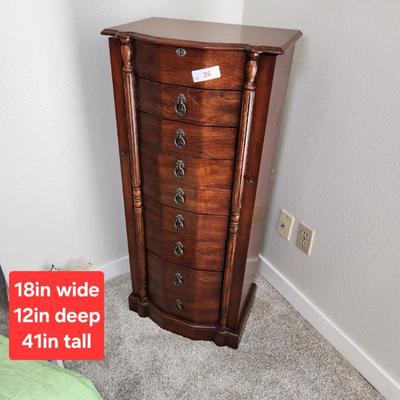 Sale Photo Thumbnail #81