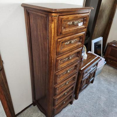 Sale Photo Thumbnail #177