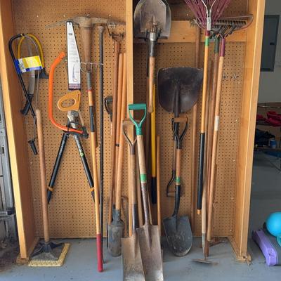 Outdoor Yard Tools 