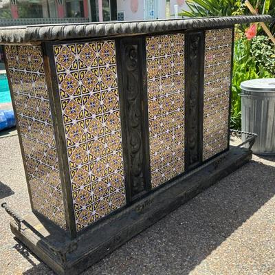 Sale Photo Thumbnail #920: Tiled bar