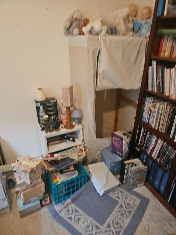 Sale Photo Thumbnail #23