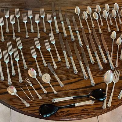 Sale Photo Thumbnail #89: Oneida Damask Rose Silverware