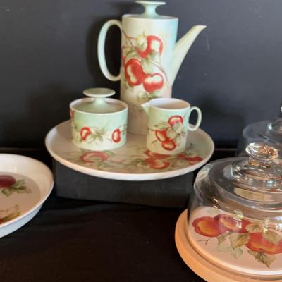 Sale Photo Thumbnail #34: Peach Dish Lot 