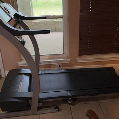 Sale Photo Thumbnail #90: PRO-FORM Interactive Trainer Treadmill