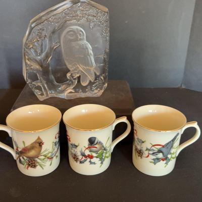 Sale Photo Thumbnail #18: 4 Lennox Coffe Mugs, Glass Owl 