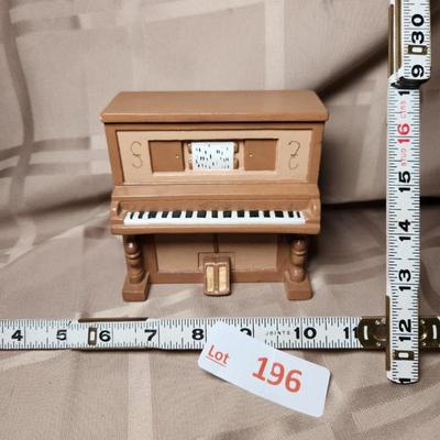 Sale Photo Thumbnail #539