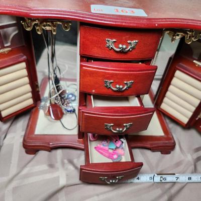 Sale Photo Thumbnail #470