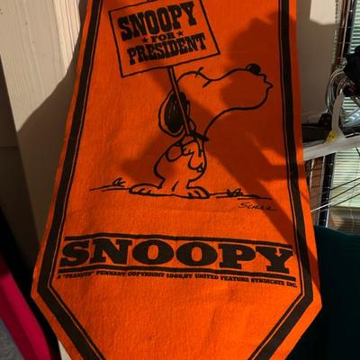 1968 "Snoopy For President" Peanuts Felt Banner Pennant Flag 
