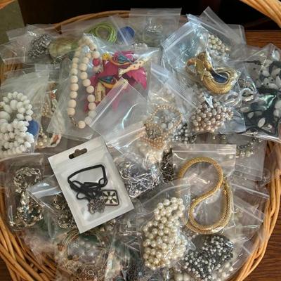 Hundreds of Pieces of Vintage Costume Jewelry 
