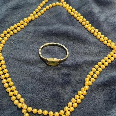 Pearl Necklace and Vintage Watch 